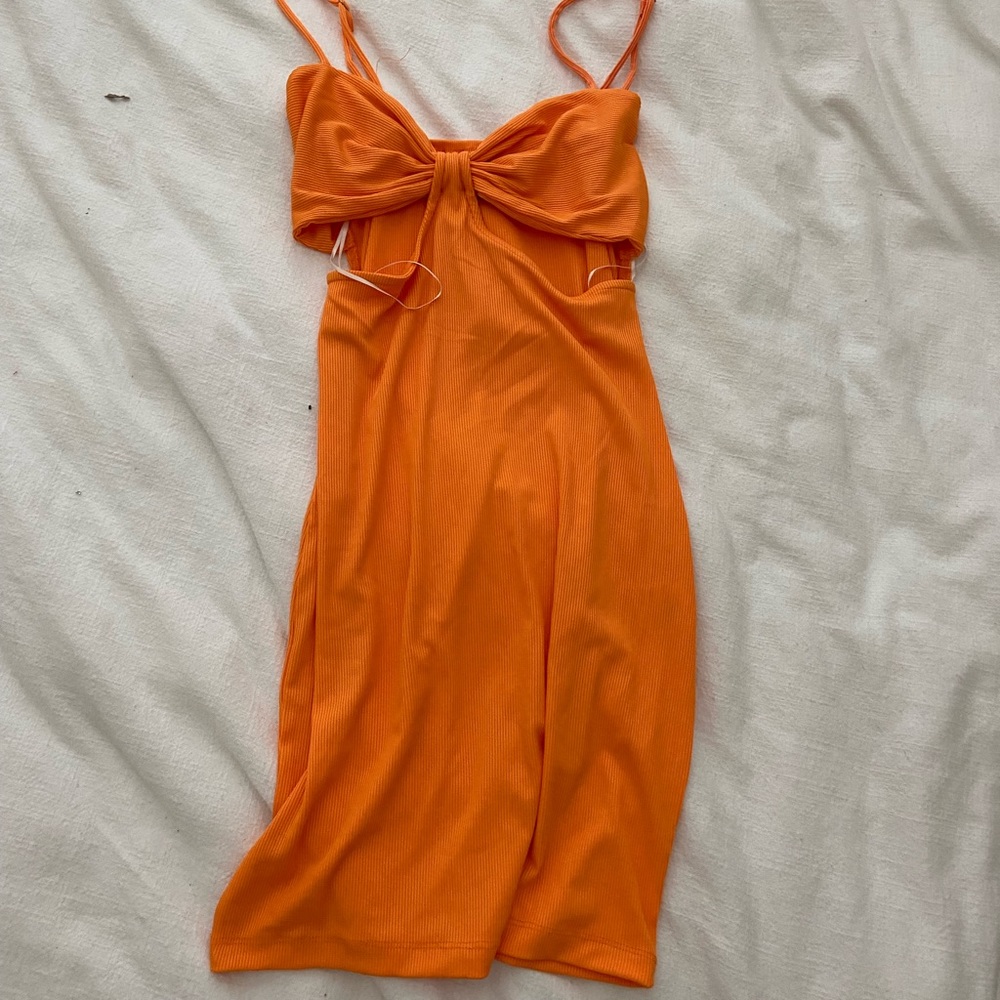 Princess Polly mini dress cutout - Picture 1 of 2